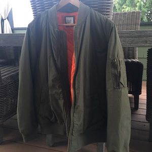 Gap Men’s medium bomber jacket (green)